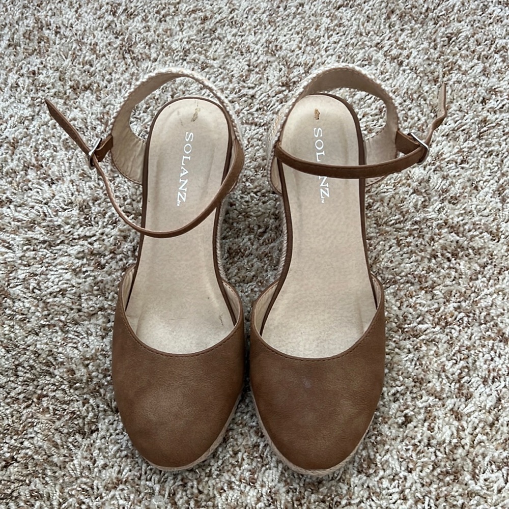 Size 8m Espadrille heels  light brown